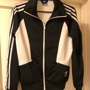 adidas jacket. great condition.